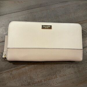Kate Spade Cream and Tan Women's Full Zip Large Continental Wallet